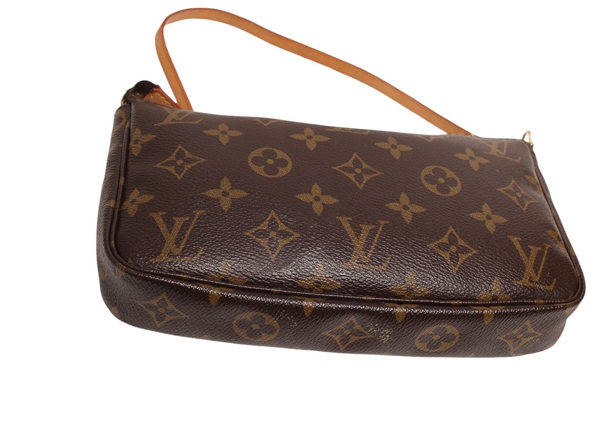 Vintage Louis Vuitton Monogram Pochette (18)