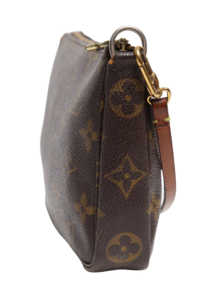 Vintage Louis Vuitton Monogram Pochette (11)