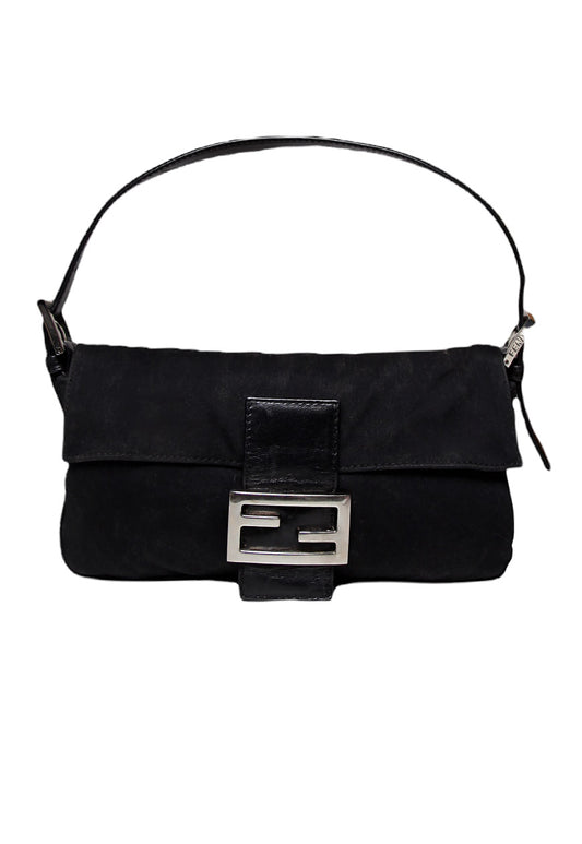 Vintage Black Fendi Baguette (3)